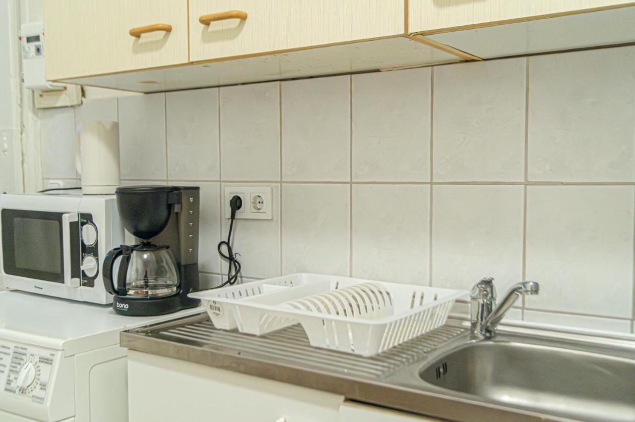 Economy 1Br Apartment Well Connected To The Whole City Vienna Exterior photo